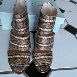 Brown Strappy Women's Shoes